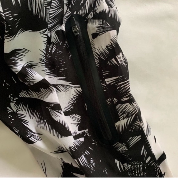 Fabletics Jacket - Picture 7 of 9